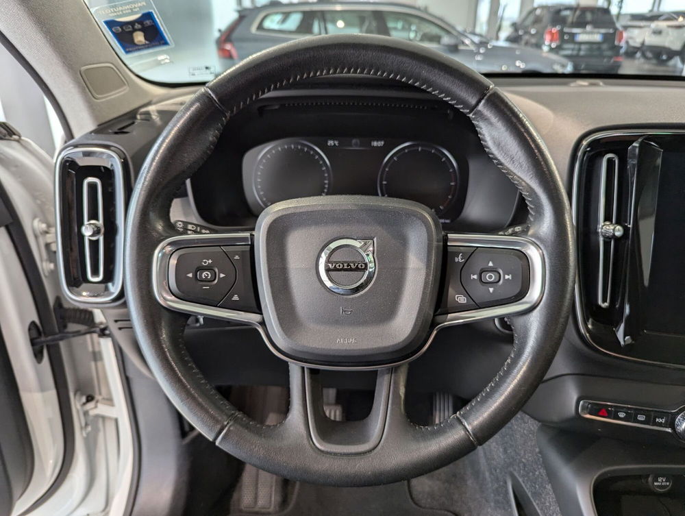 Volvo XC40 usata a Pescara (19)