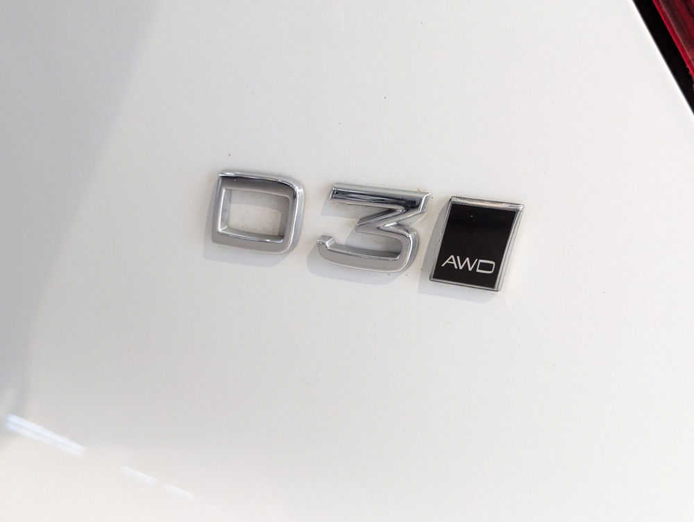 Volvo XC40 usata a Pescara (9)