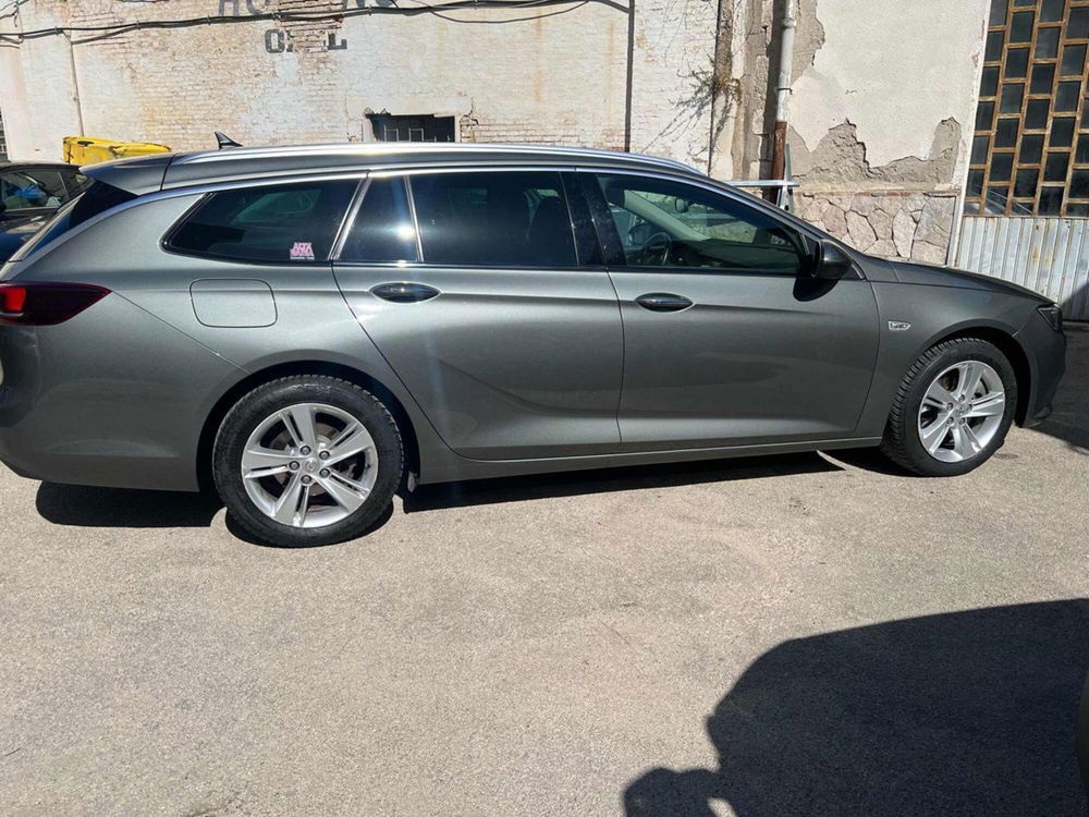 Opel Insignia Station Wagon usata a Foggia (8)