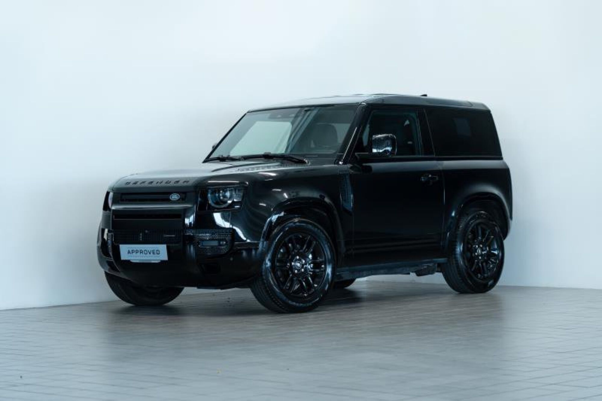 Land Rover Defender 90 3.0D I6 200 CV AWD Auto X-Dynamic HSE  del 2022 usata a Venezia