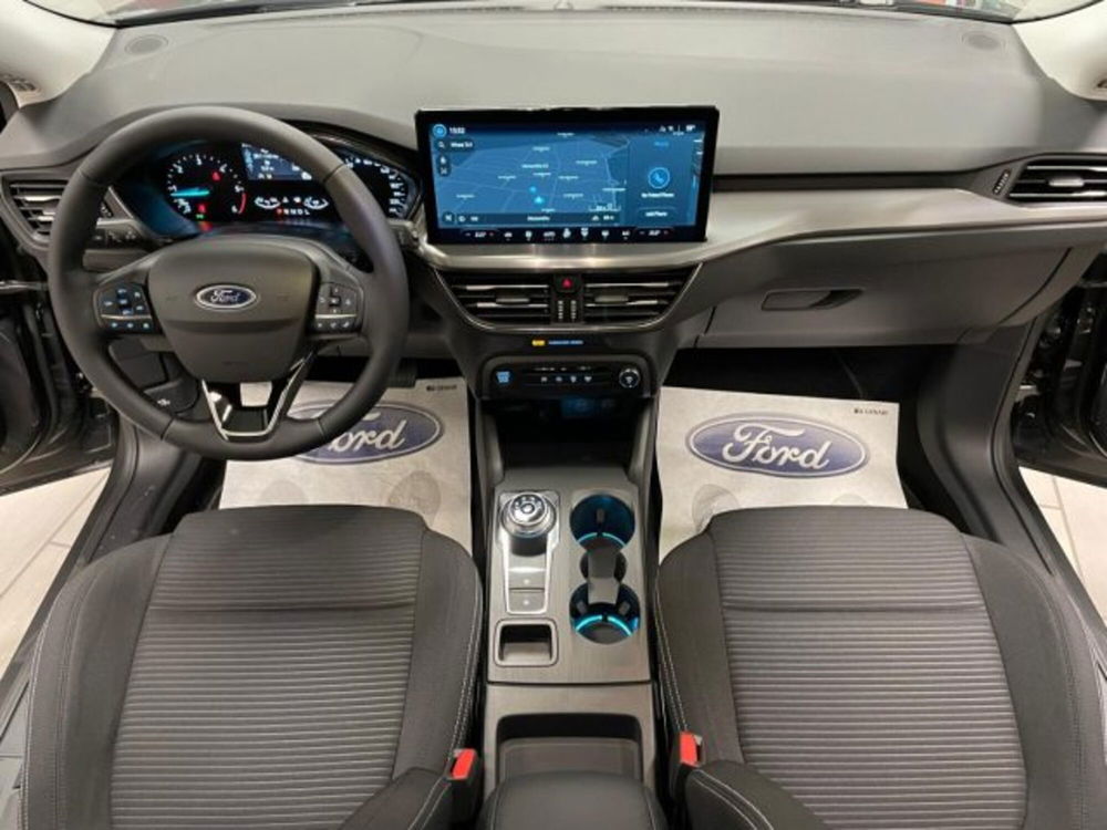 Ford Focus Station Wagon nuova a Cuneo (10)