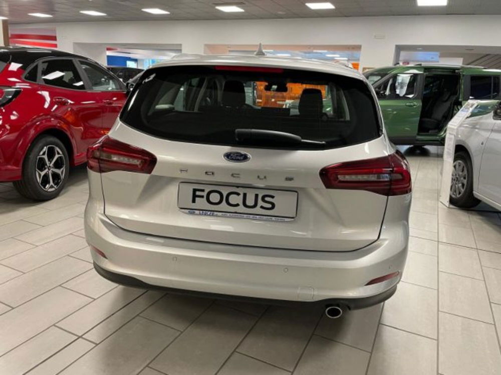 Ford Focus Station Wagon nuova a Cuneo (6)