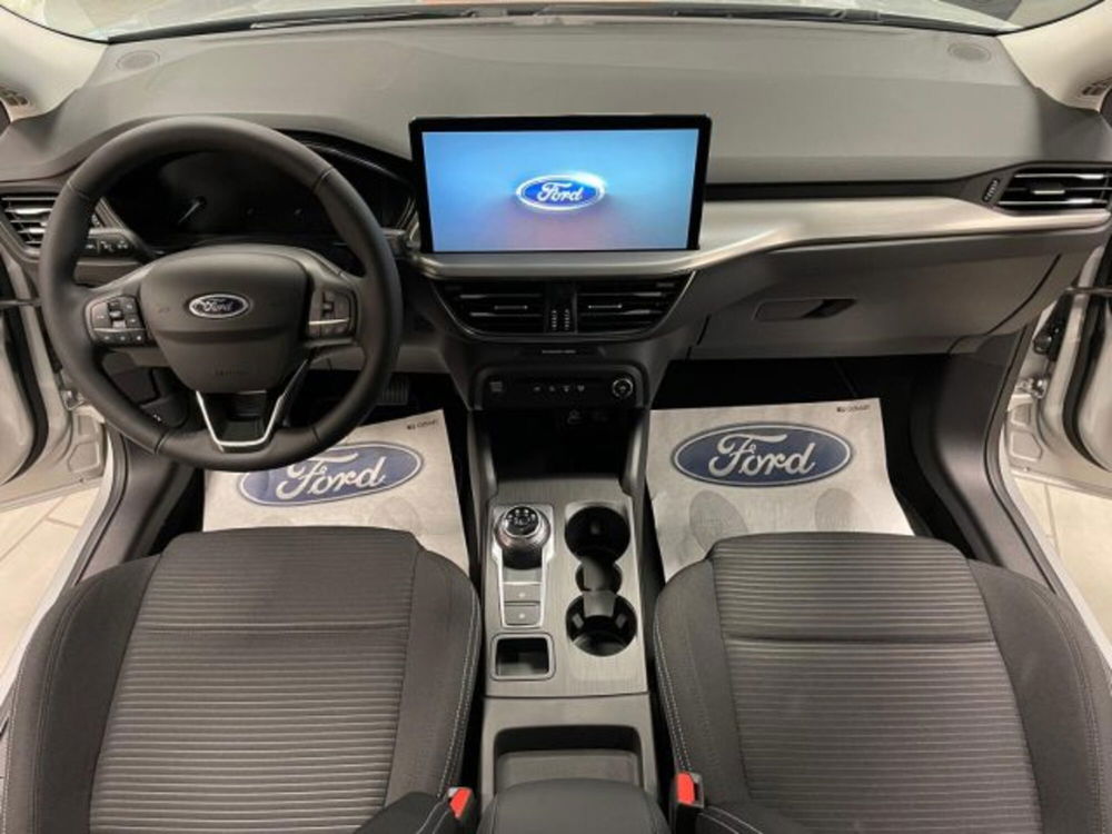 Ford Focus Station Wagon nuova a Cuneo (9)