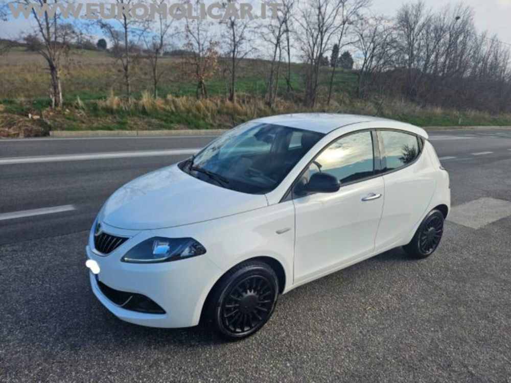 Lancia Ypsilon usata a Campobasso