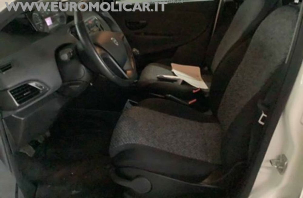 Lancia Ypsilon usata a Campobasso (4)