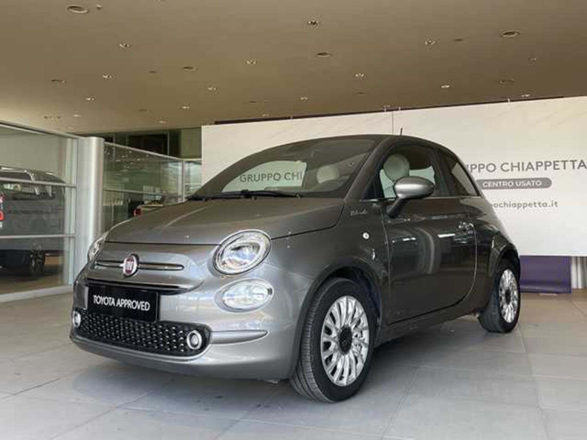 Fiat 500 1.0 Hybrid Dolcevita  del 2022 usata a Rende