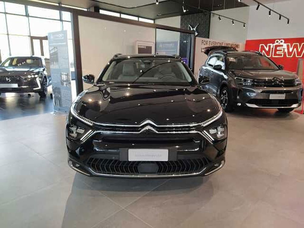 Citroen C5 X nuova a Milano (2)