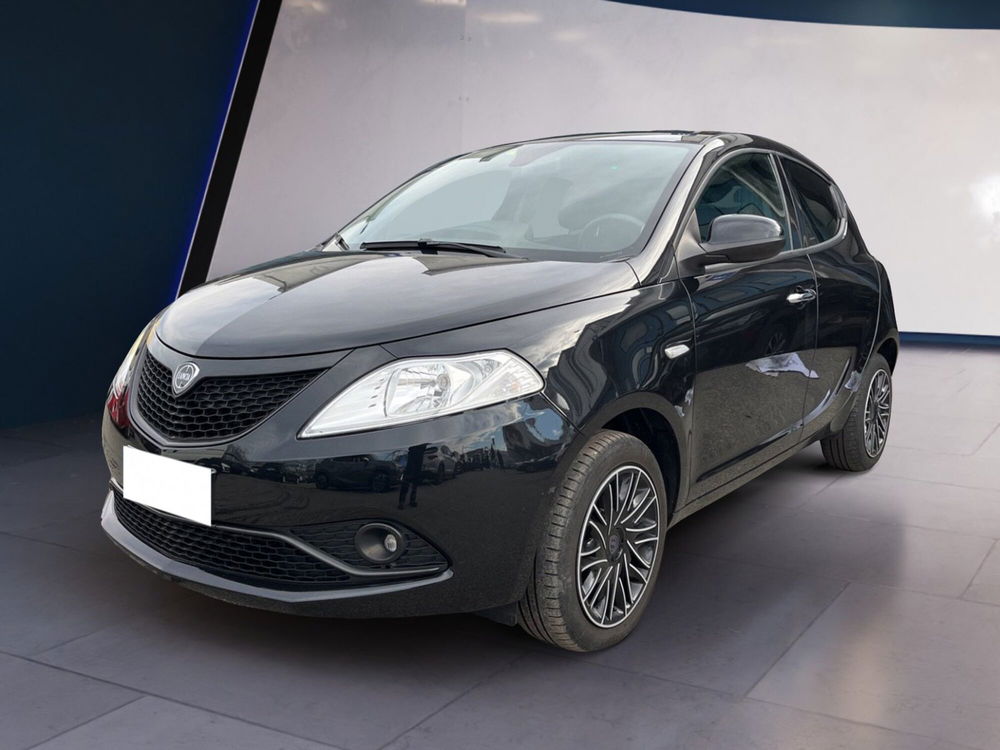 Lancia Ypsilon usata a Torino (3)