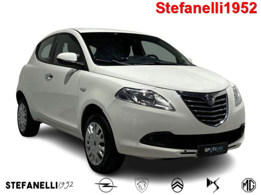 Lancia Ypsilon usata a Bologna