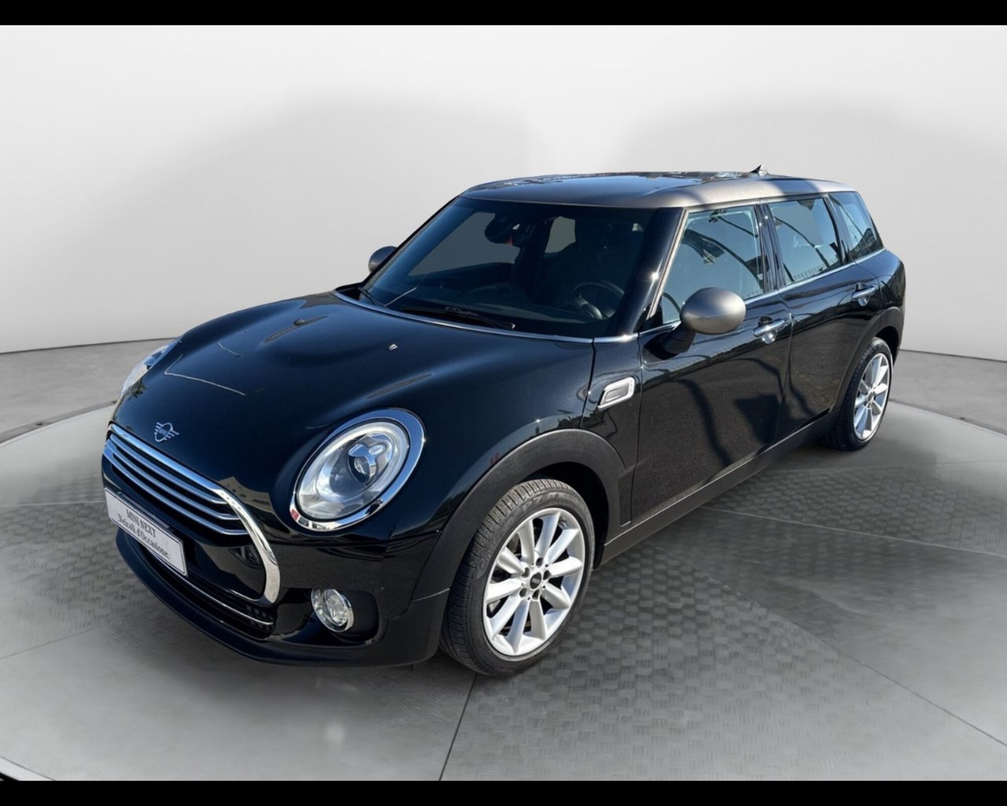 MINI Mini Clubman 2.0 Cooper D Business Clubman  del 2020 usata a Pozzuoli