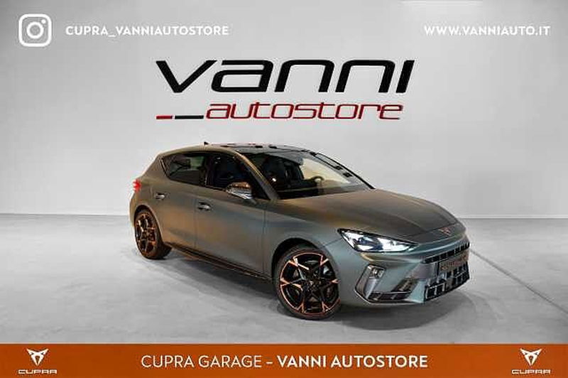 Cupra Leon 1.5 e-hybrid VZ Extreme 272cv dsg nuova a Buttapietra