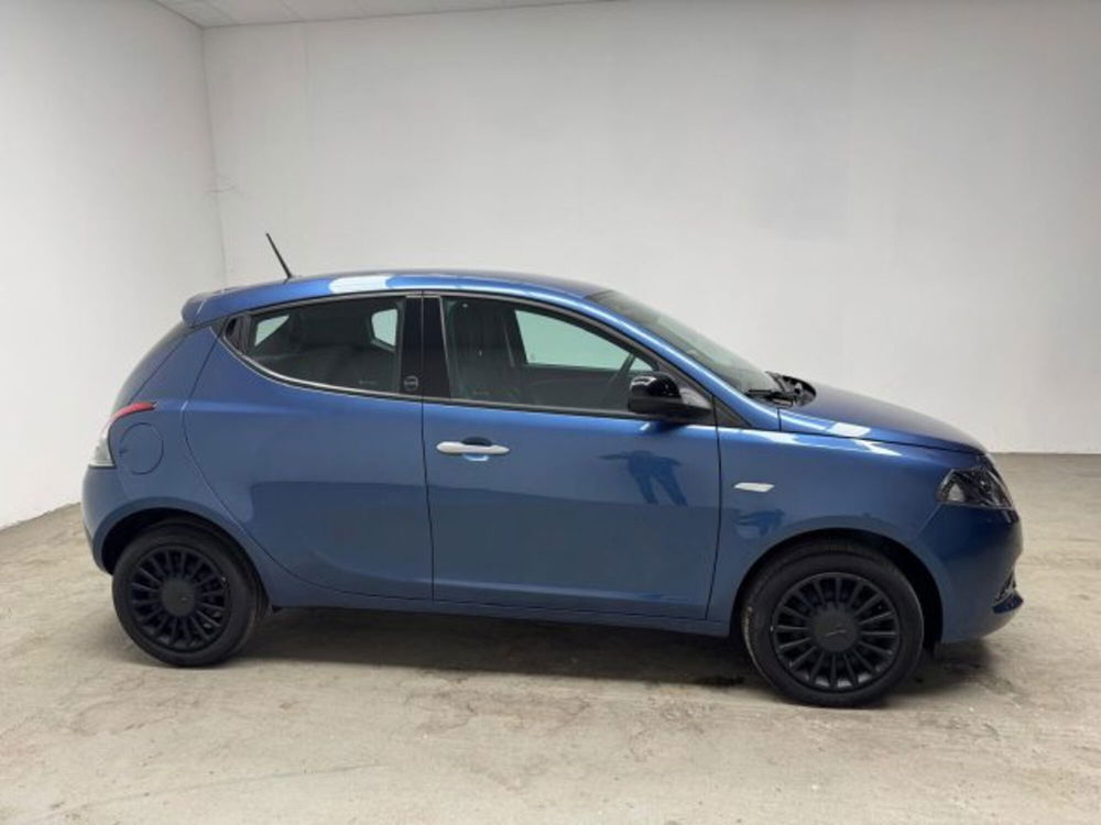 Lancia Ypsilon usata a Biella (7)