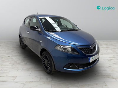 Lancia Ypsilon 1.0 FireFly 5 porte S&amp;S Hybrid Silver Plus del 2021 usata a Biella