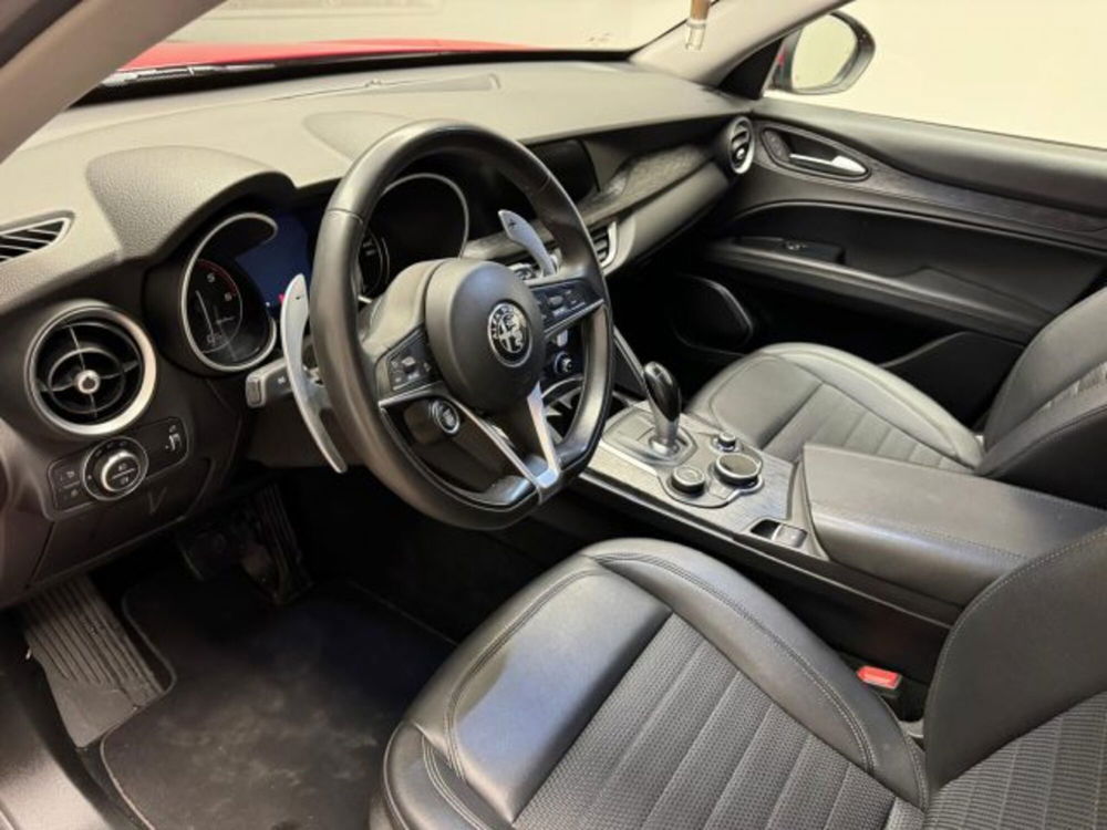 Alfa Romeo Stelvio usata a Biella (15)