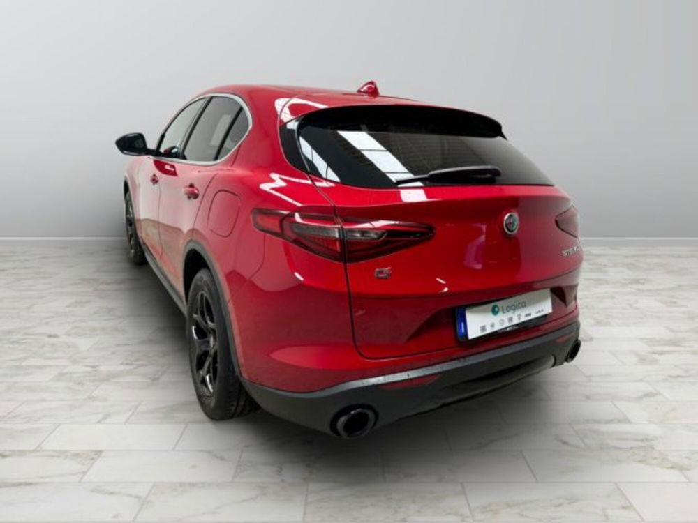 Alfa Romeo Stelvio usata a Biella (4)