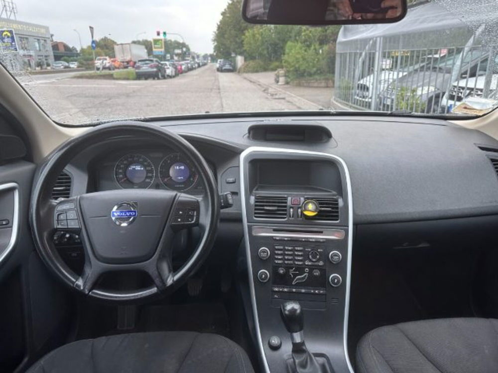 Volvo XC60 usata a Lodi (8)