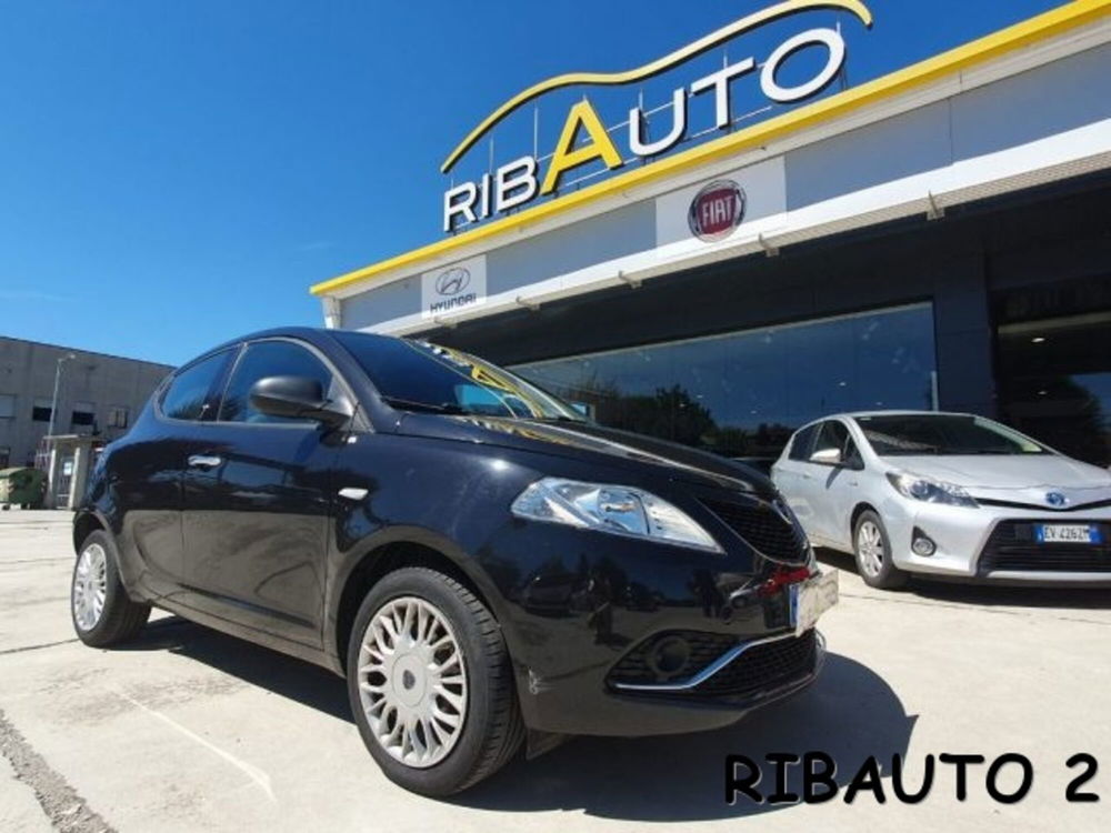 Lancia Ypsilon usata a Cuneo (9)