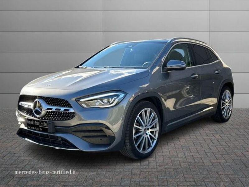 Mercedes-Benz GLA SUV 200 d Automatic Premium del 2022 usata a Manocalzati