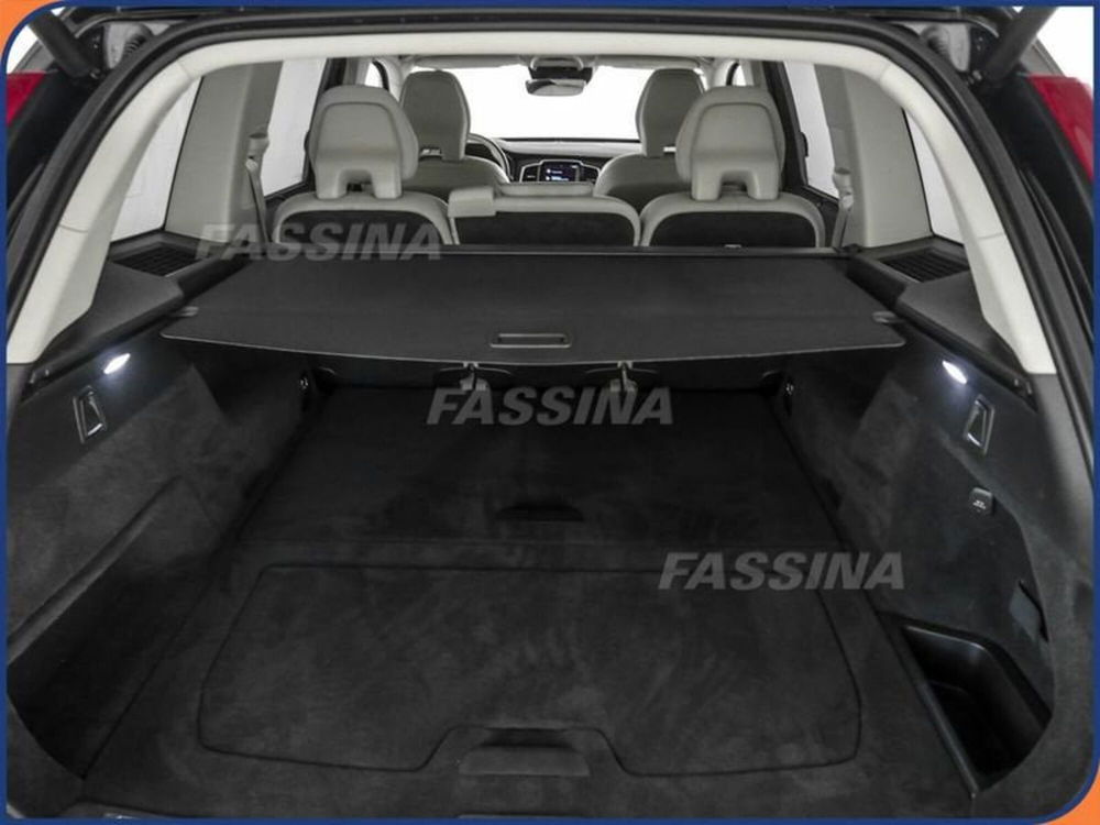 Volvo XC90 usata a Milano (11)