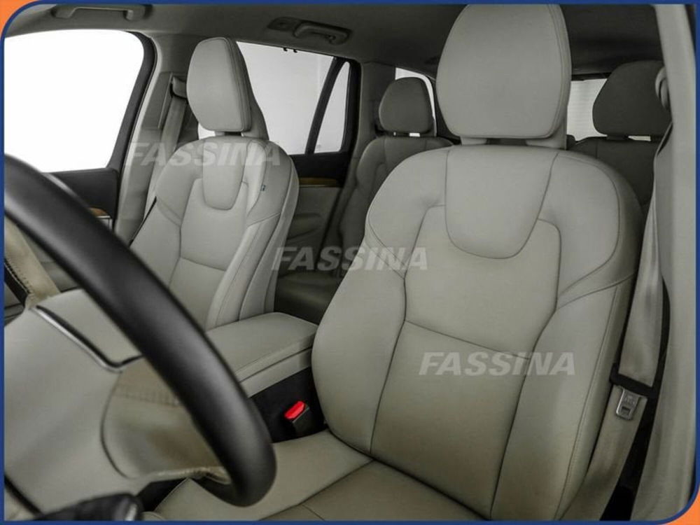 Volvo XC90 usata a Milano (8)