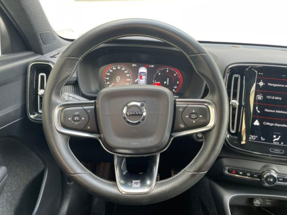 Volvo XC40 usata a Perugia (11)