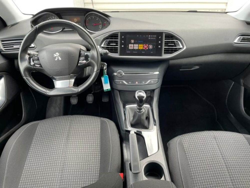 Peugeot 308 SW usata a Perugia (11)