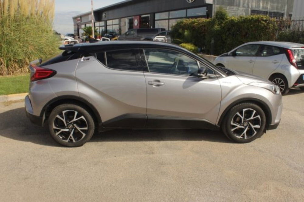 Toyota Toyota C-HR usata a Roma (14)