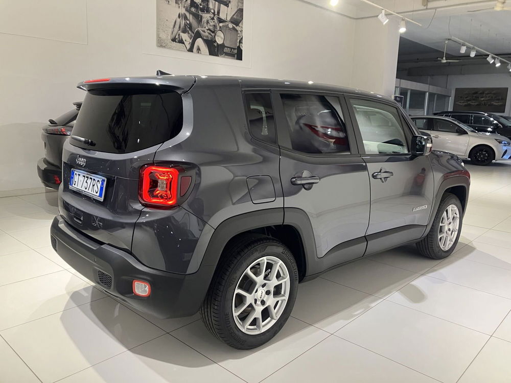 Jeep Renegade nuova a Parma (6)