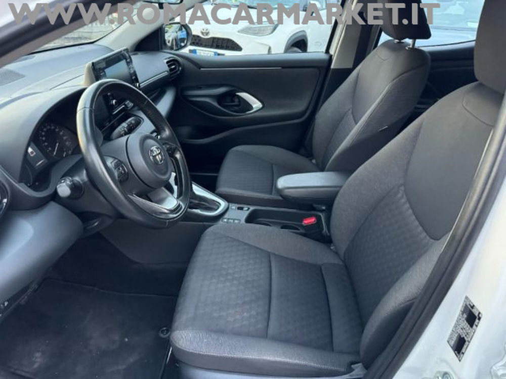 Toyota Yaris Cross usata a Roma (8)