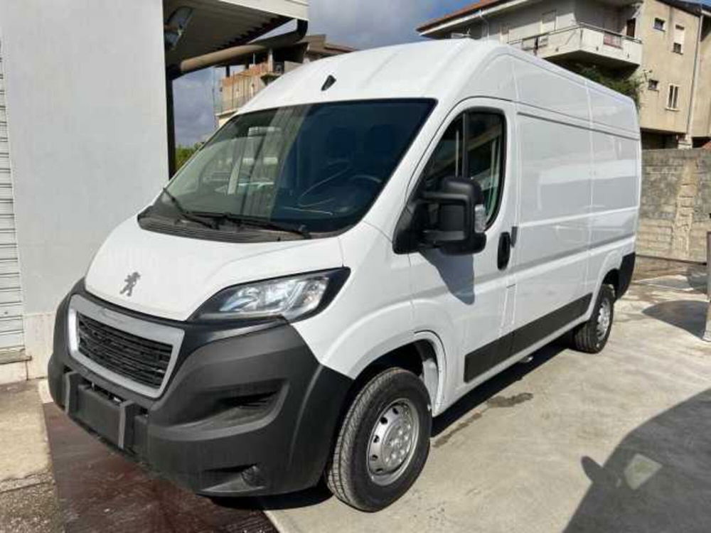 Peugeot Boxer Furgone nuova a Vibo Valentia (3)