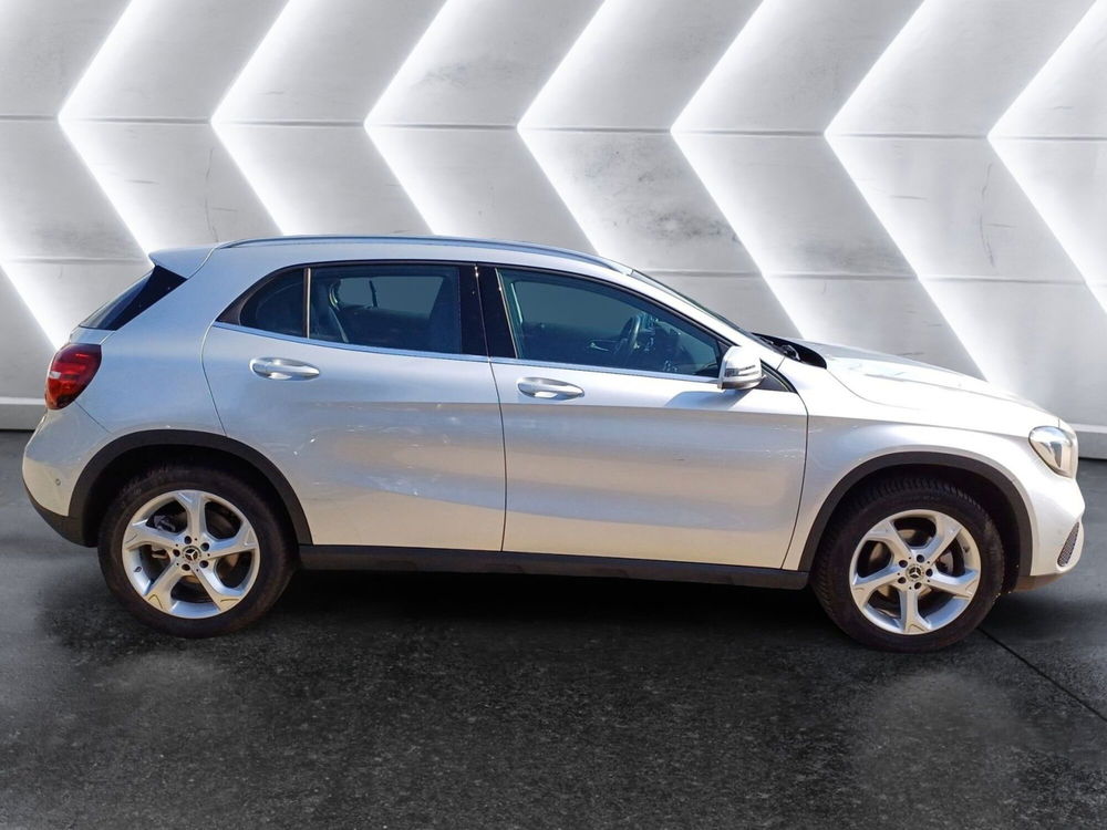 Mercedes-Benz GLA SUV usata a Genova (5)