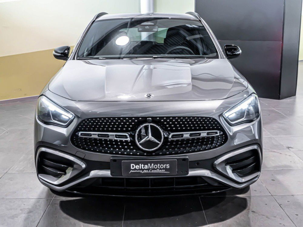 Mercedes-Benz GLA SUV nuova a Ancona (2)