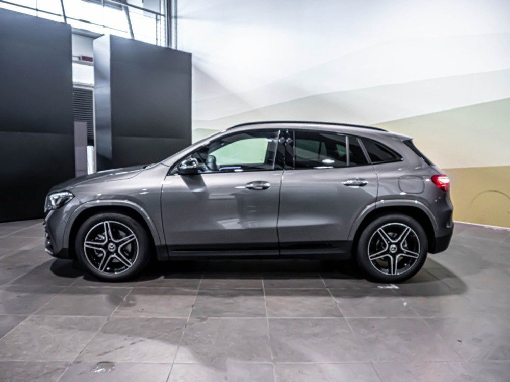 Mercedes-Benz GLA SUV nuova a Ancona (5)