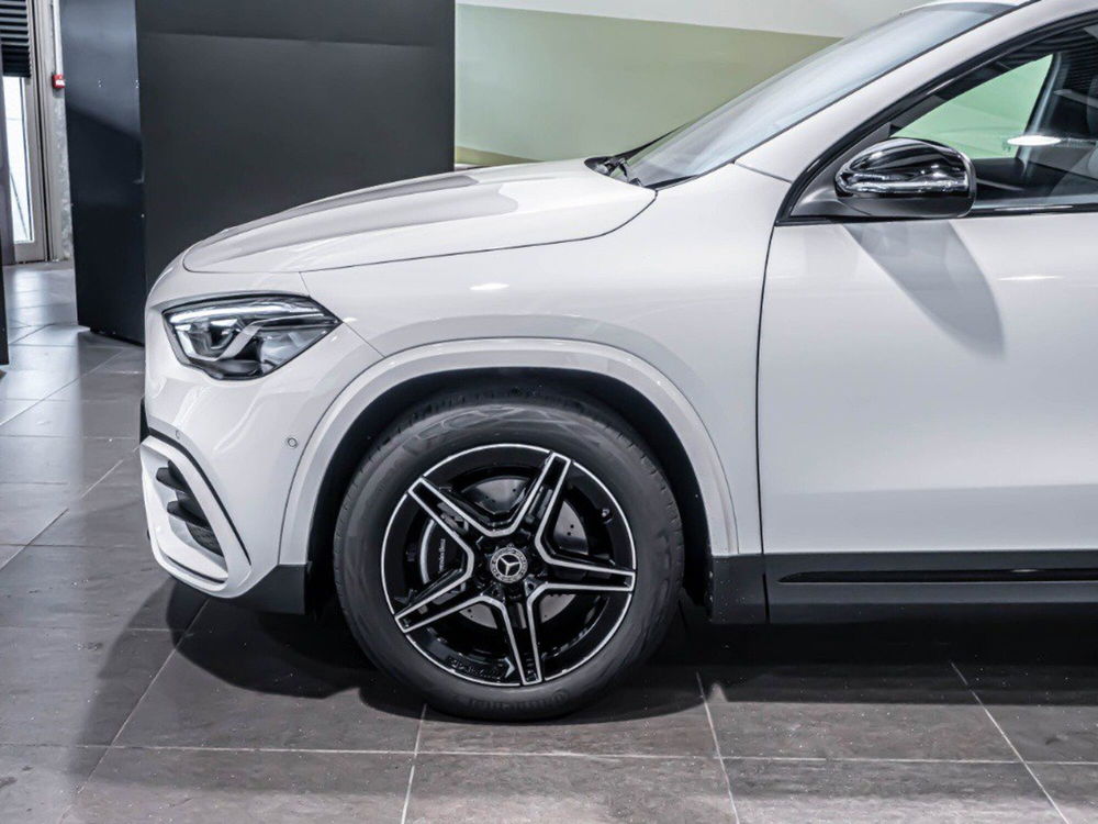 Mercedes-Benz GLA SUV nuova a Ancona (4)