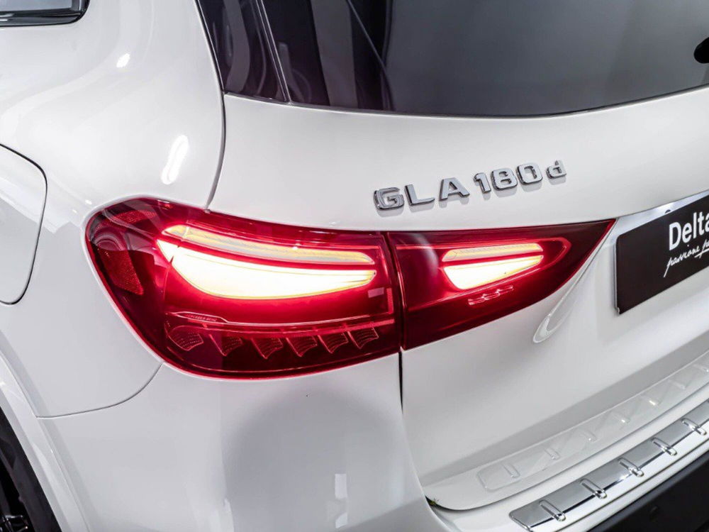 Mercedes-Benz GLA SUV nuova a Ancona (6)