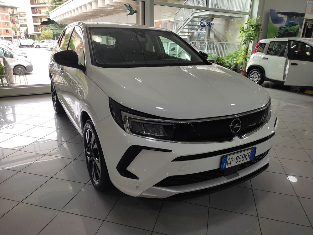 Opel Grandland usata a Prato (3)