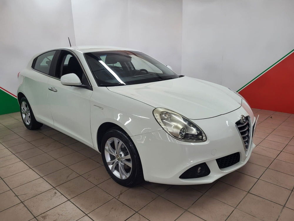 Alfa Romeo Giulietta usata a Arezzo (2)