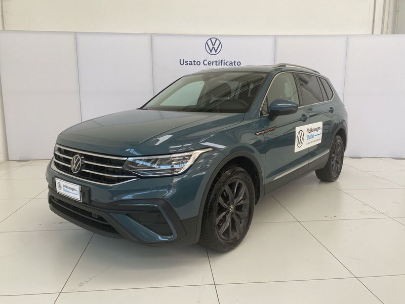 Volkswagen Tiguan Allspace 1.5 tsi Life 7p.ti dsg del 2022 usata a Cornegliano Laudense