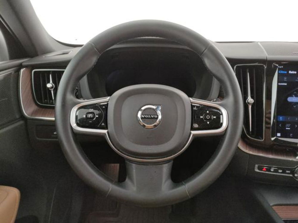 Volvo XC60 usata a Modena (16)