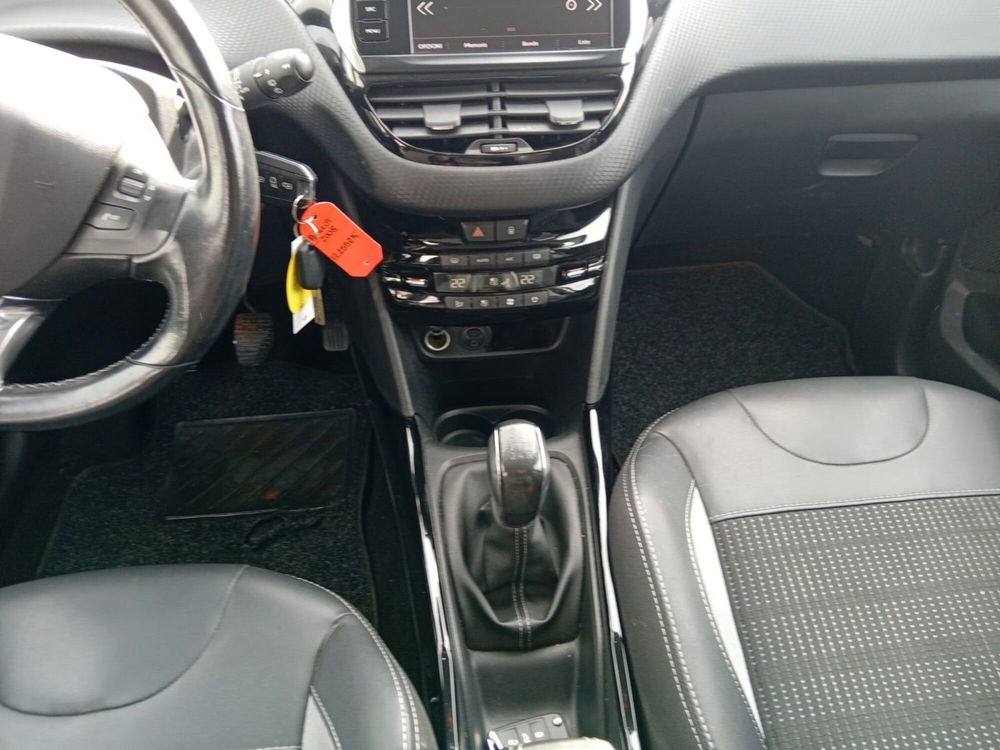 Peugeot 2008 usata a Modena (11)