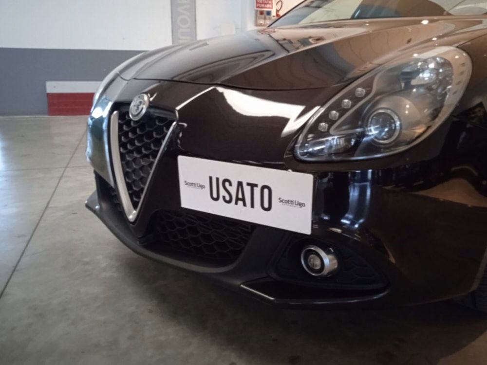 Alfa Romeo Giulietta usata a Siena (9)