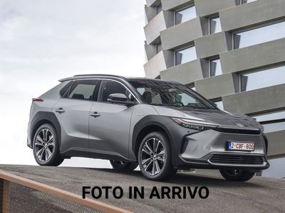 Toyota bZ4X ev Lounge awd-i 218cv nuova a Monza