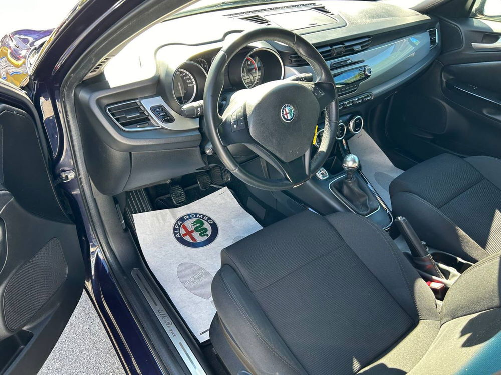 Alfa Romeo Giulietta usata a Ancona (8)