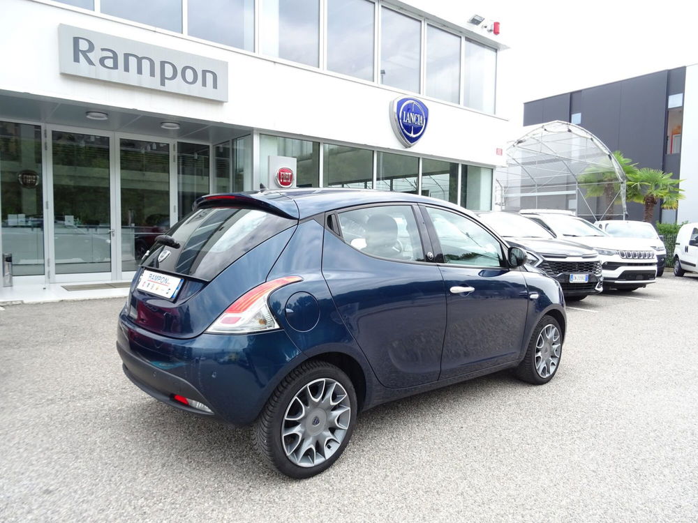 Lancia Ypsilon usata a Venezia (5)