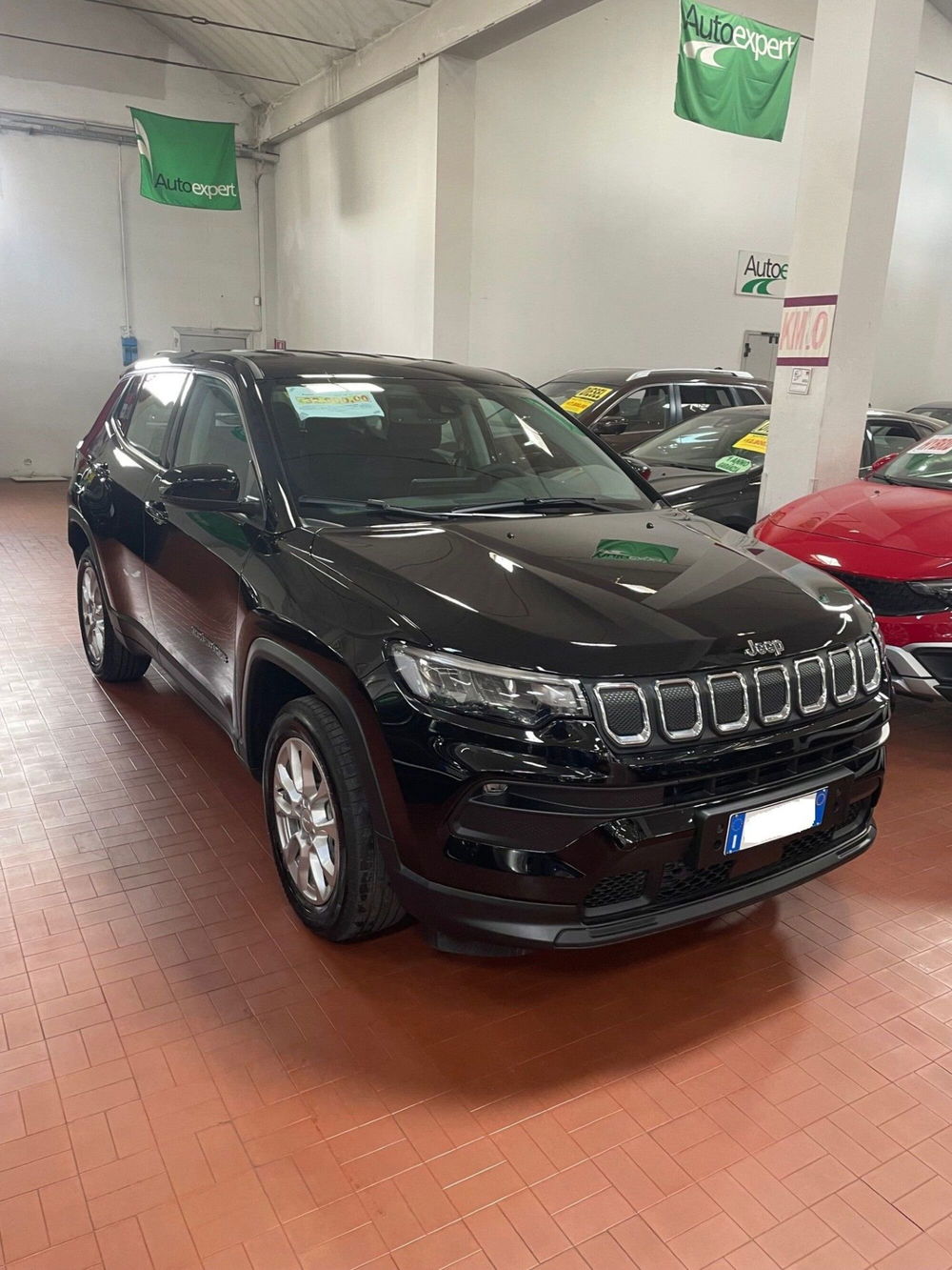 Jeep Compass nuova a Lucca (3)