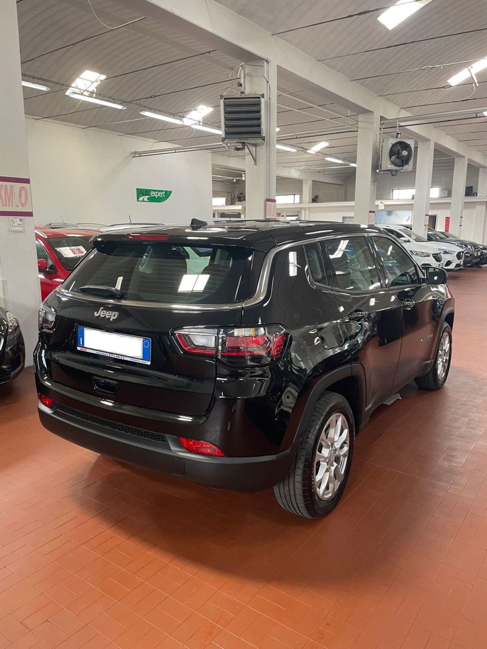 Jeep Compass nuova a Lucca (6)