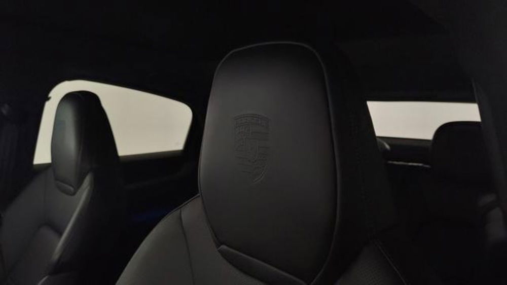 Porsche Cayenne Coupé usata a Perugia (12)