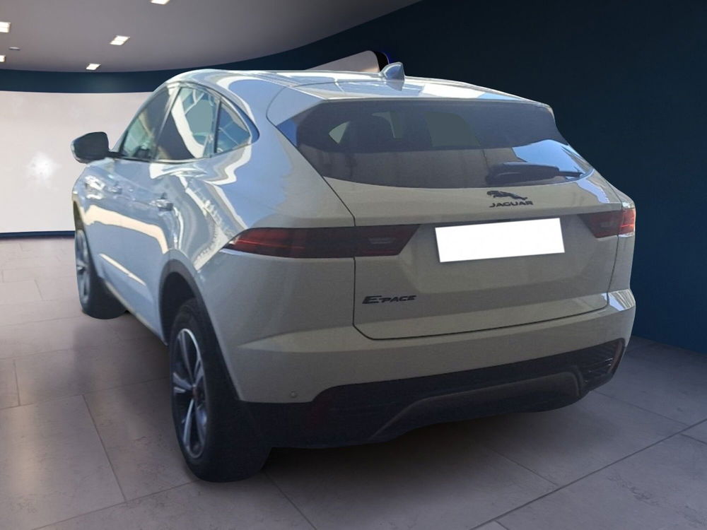 Jaguar E-Pace usata a Pescara (5)