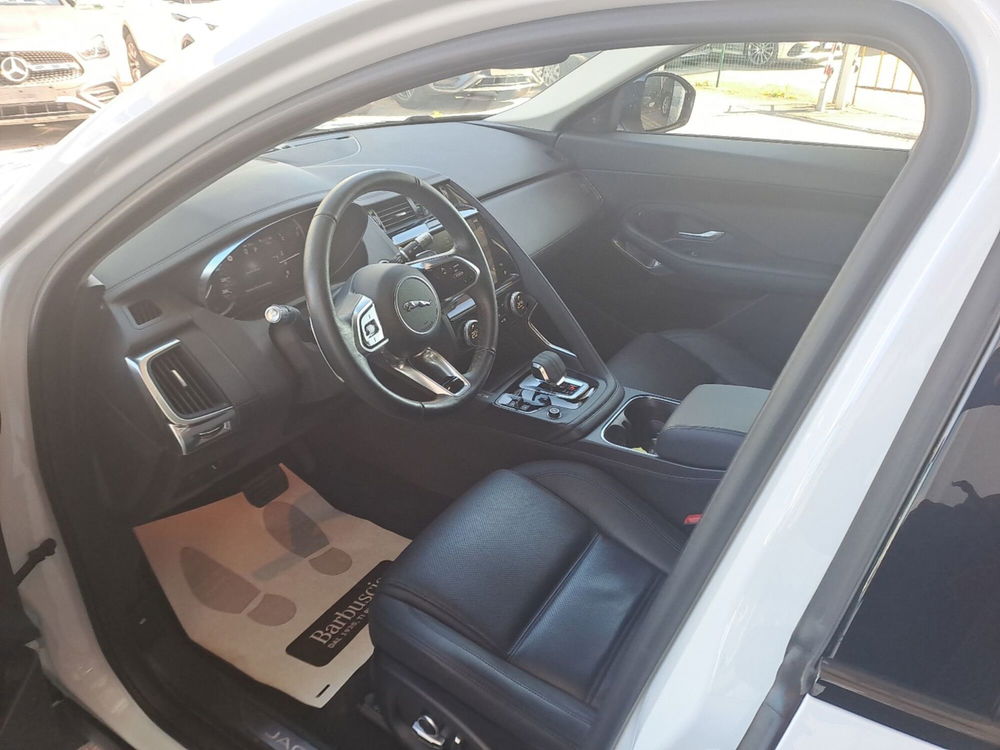 Jaguar E-Pace usata a Pescara (8)