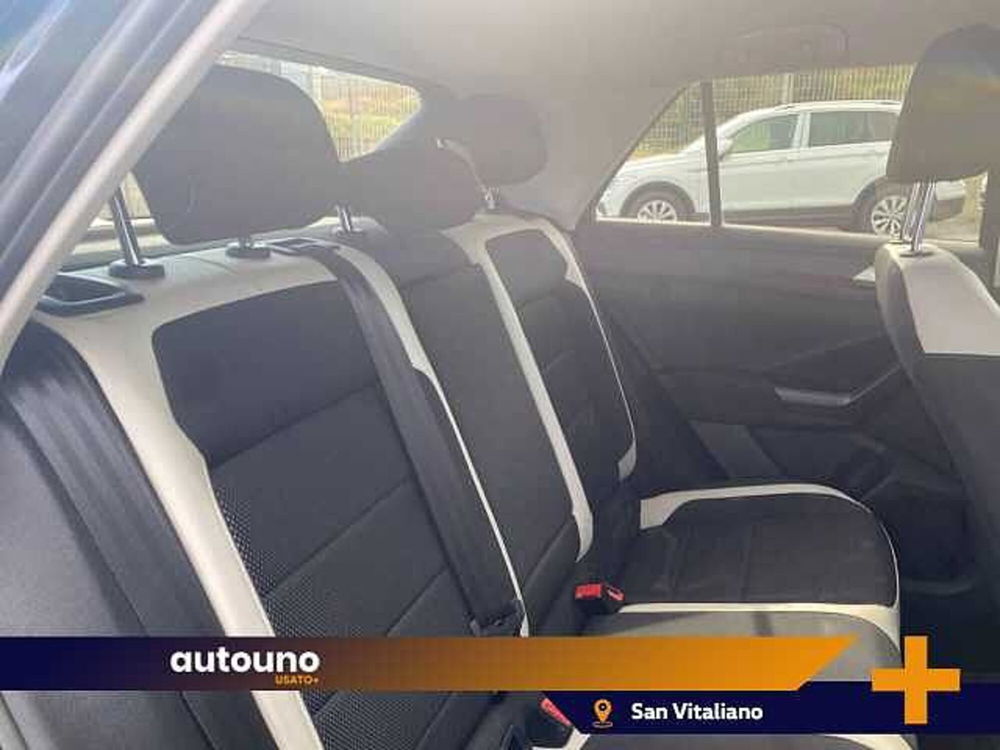 Volkswagen T-Roc usata a Napoli (10)